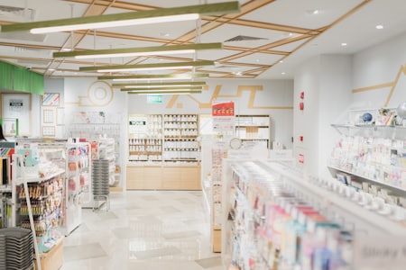 Droguerías, Tiendas y Comercio